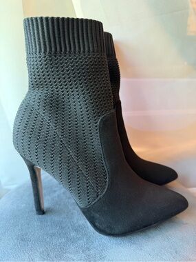 Catherine Malandrino Black Stretch Ankle Pointed-Toe Stiletto Booties